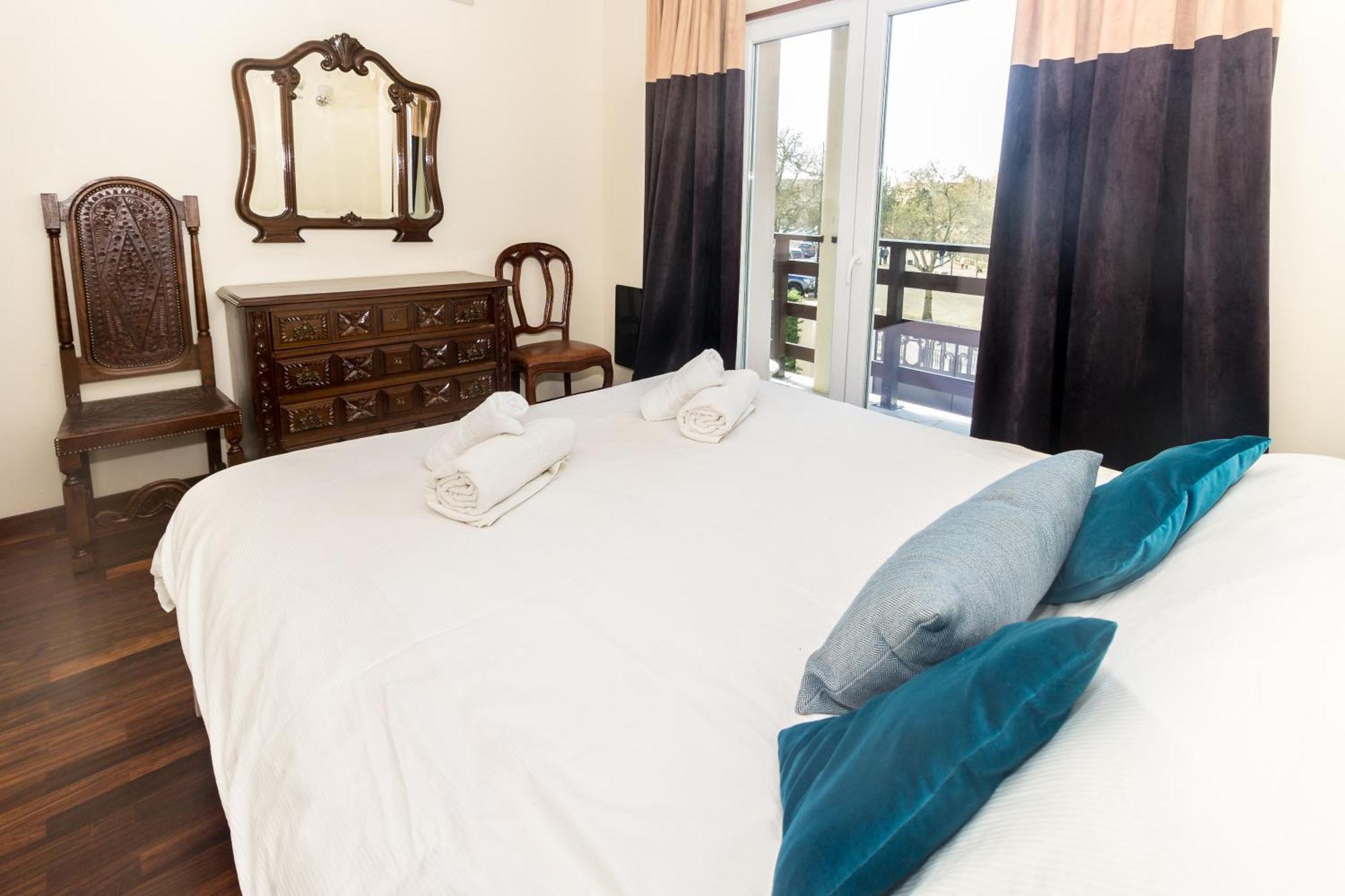 Guest H4u - Garden & Pool Holiday home *