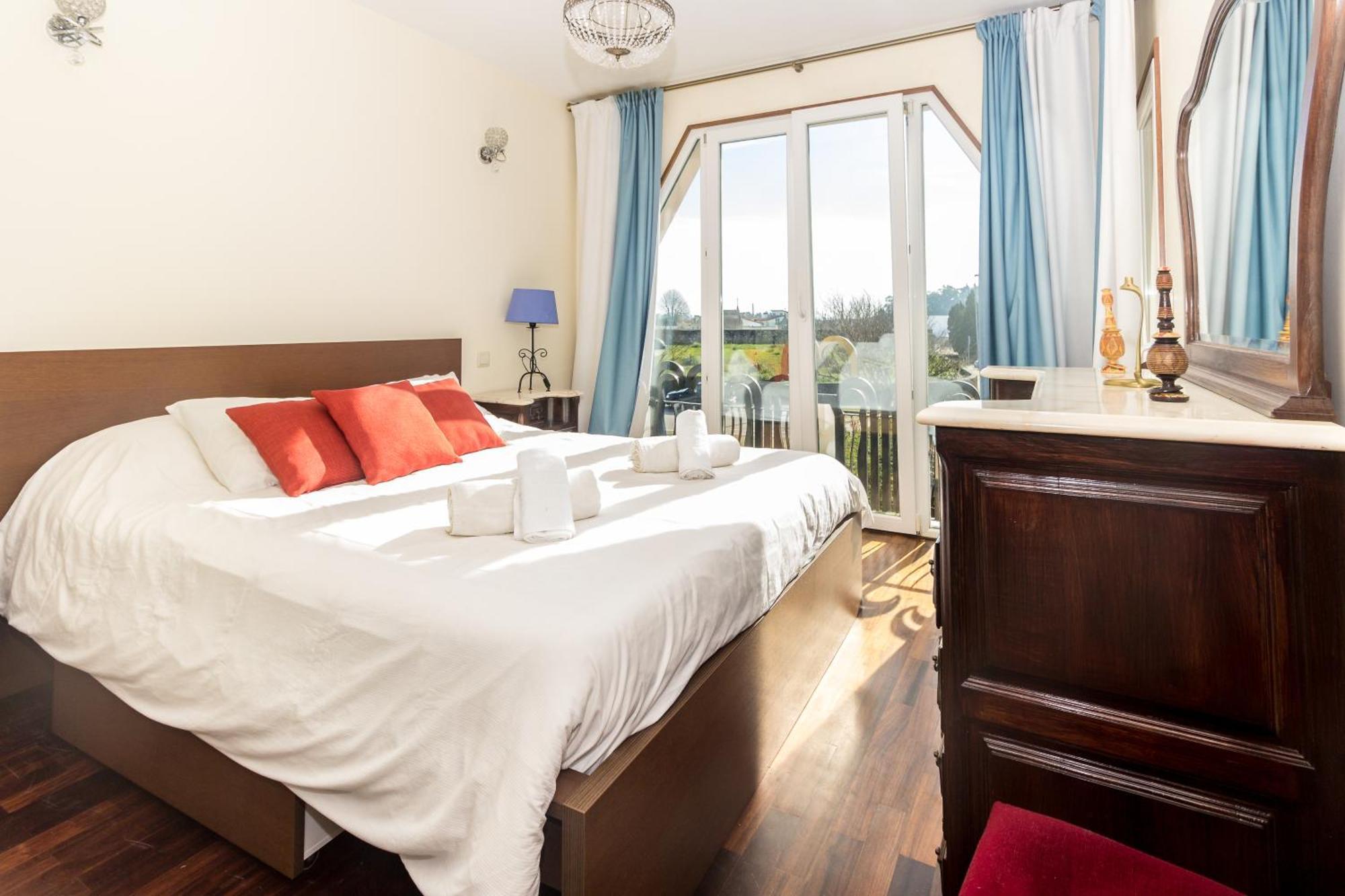 Guest H4u - Garden & Pool Holiday home Povoa de Varzim