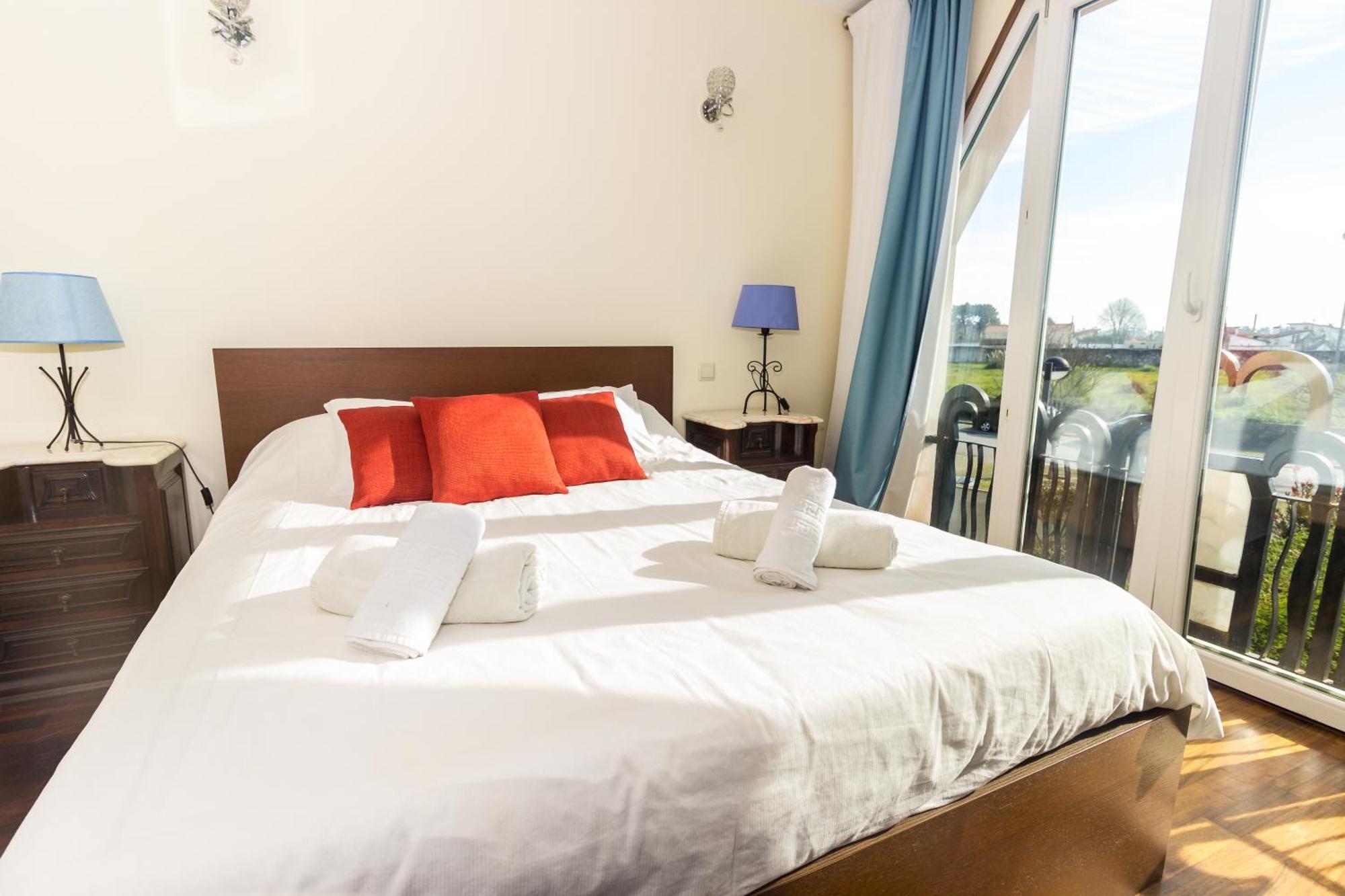 Guest H4u - Garden & Pool Povoa de Varzim
