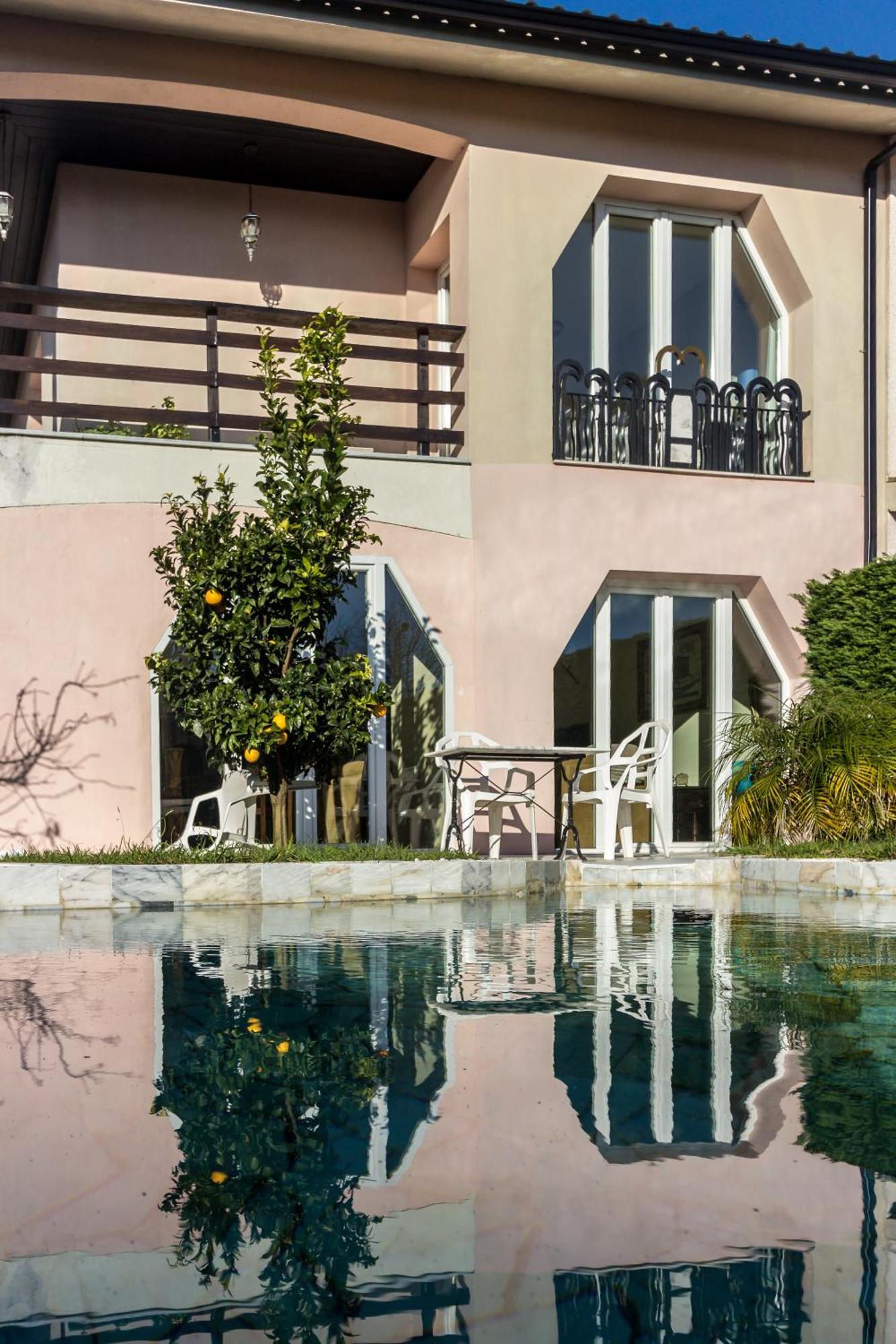Guest H4u - Garden & Pool * Povoa de Varzim