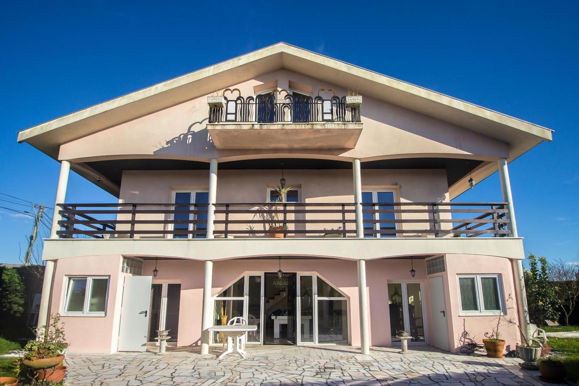 Holiday home Guest H4u - Garden & Pool Povoa de Varzim